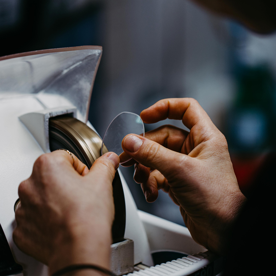 Ausbildung 2026 Ausbildung bei Buxa: Brille mit X in Bochum